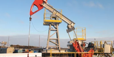 crude-oil-well-Russia-Siberia